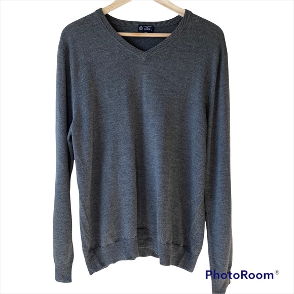 Banana Republic Extra Fine Merino Wool Gray V-Neck Sweater Sz L - Picture 1 of 8